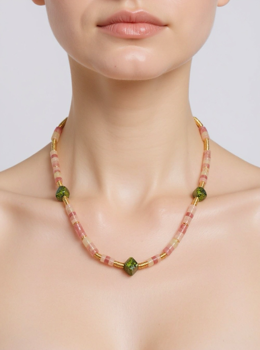 Collar Unakita